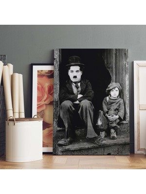 Lila Fil Charlie Chaplin  Dikey Kanvas Tablo