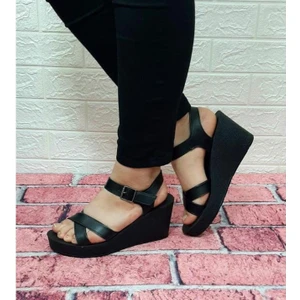 Siyah Dolgu Topuk Bayan Sandalet Ayakkabı