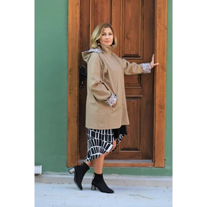 Glr & Gym Seyhan Büyük Beden Kadın Içi Astarlı Kısa Polyester Trençkot