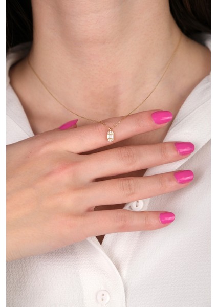 14 Ayar Altın Minimal Taşlı Oval Kolye