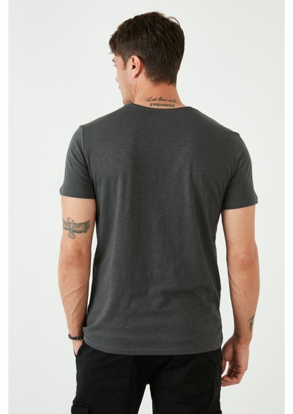 % 100 Pamuklu Bisiklet Yaka Cepli T Shirt Erkek T Shirt 5902000 indirimleri