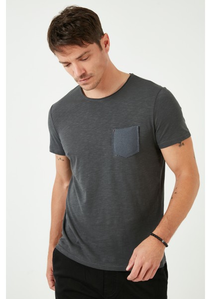 % 100 Pamuklu Bisiklet Yaka Cepli T Shirt Erkek T Shirt 5902000