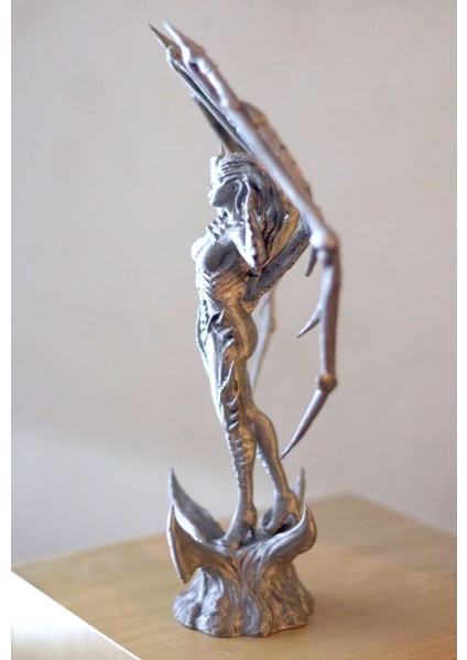 Kerrigan Bıçakların Kraliçesi Starcraft Dev Boy modelleri