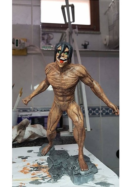 Attack On Titan Eren Boyalı Figür 15CM
