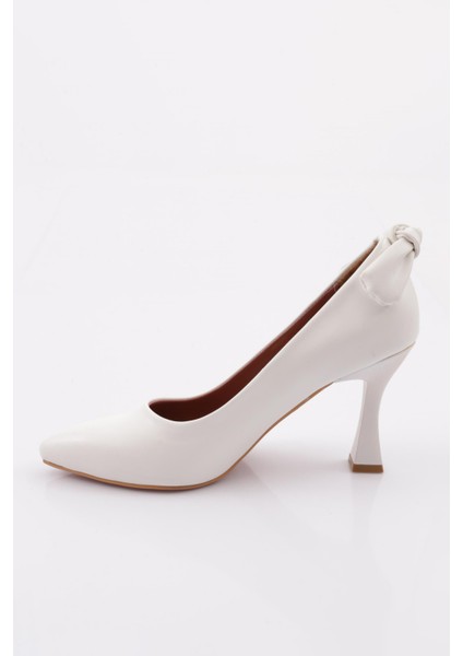 700 Kadin Sivri Burun Parmak Dekolteli Arka Fiyonklu Kadeh Topuk Ayakkabi modelleri
