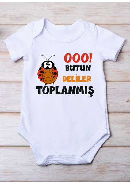 Ooo Bütün Deliler Toplanmış Baskılı Pamuk Bebek Zıbını