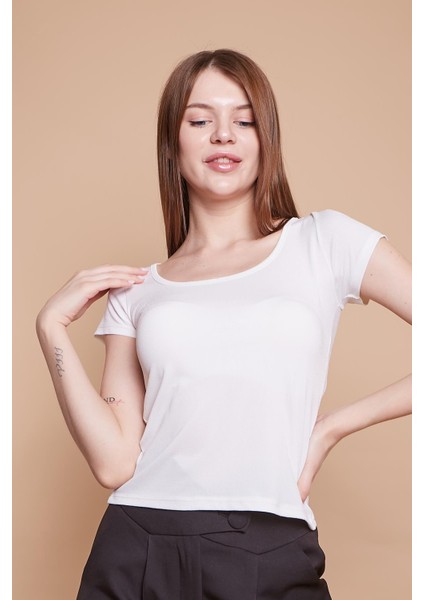 Likralı Krep Kumaş Balen Yaka Büzgülü Body Bluz-Krem modelleri