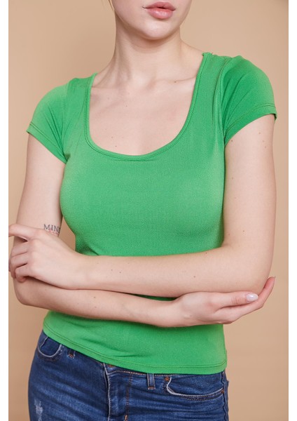 Likralı Krep Kumaş Balen Yaka Büzgülü Body Bluz-B.Yeşil indirimleri