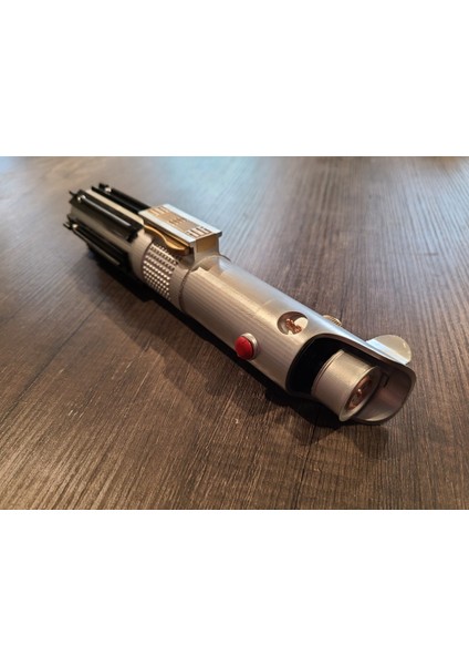 Anakin Skywalker'in Işın Kılıcı Kabzası Star Wars (Standlı) fiyatları