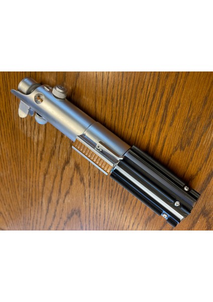 Anakin Skywalker'in Işın Kılıcı Kabzası Star Wars (Standlı) modelleri