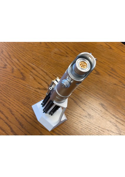 Anakin Skywalker'in Işın Kılıcı Kabzası Star Wars (Standlı) indirimleri