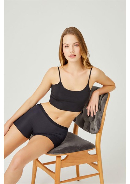 Siyah Basic Lazer Kesim Dikişsiz Kadın Boxer Külot