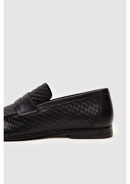 Siyah Ayakkabı 0EF093120618M modelleri