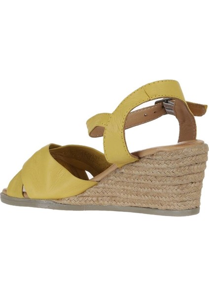 Sarı Deri Kadın Dolgu Topuklu Espadril Sandalet 01WS11100