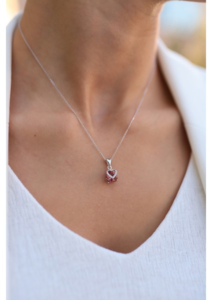 Zirkon Taşlı Rodyum Kalpli Gümüş Kolye