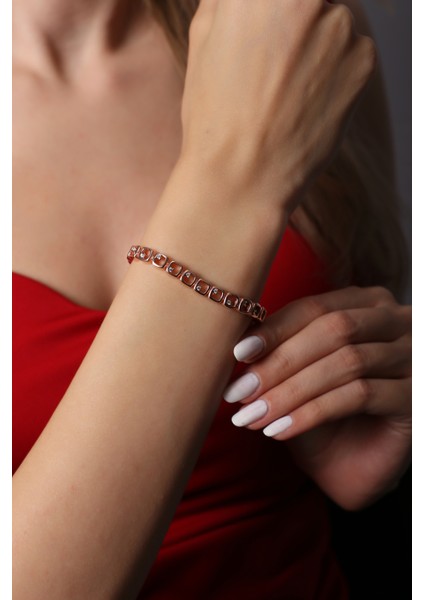 925 Ayar Gümüş Zirkon Taşlı Kare Trendy Bileklik