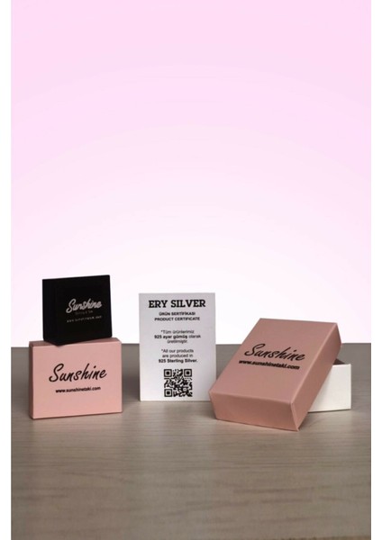 Pembe Zirkon Taşlı Çiçekli Gümüş Kolye