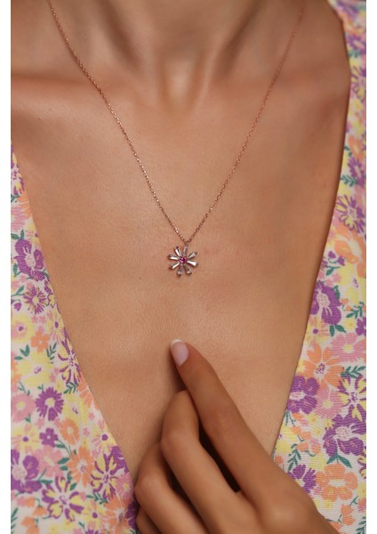 Mor ve Beyaz Taşlı Gümüş Çiçek Kolye