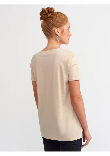 V Yaka Basic T-Shirt modelleri
