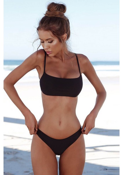 Bikini Tek Üstü