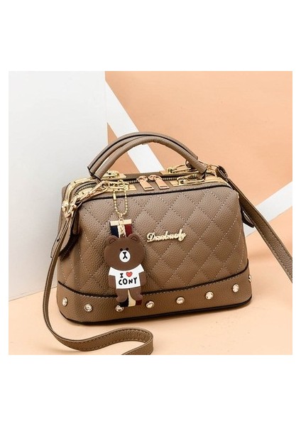 Kadın Çantası 2023 Yeni Trend Moda Kadın Çantası Lingge Küçük Koku Sevimli Ayı Çanta Boston Omuzdan Askili Çanta (Yurt Dışından)