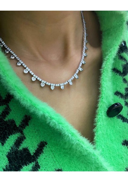 Gümüş Kadın Kalpli Su Yolu Kolye