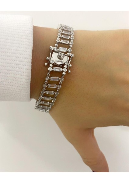 Kadın Gümüş Baget Taşlı Bileklik fiyatları