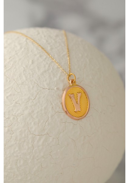 Kadın 14 Ayar Altın Harf Kolye Nostaljik Oval V Harfi Altın Kolye Zincirli 42 cm fırsatları