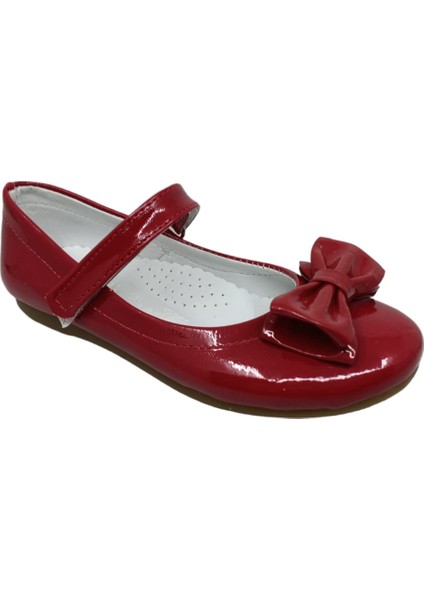 400 Kız Çocuk Kırmızı Rugan Fiyonklu Cırtlı Babet fiyatları
