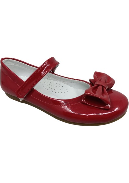 400 Kız Çocuk Kırmızı Rugan Fiyonklu Cırtlı Babet fırsatları