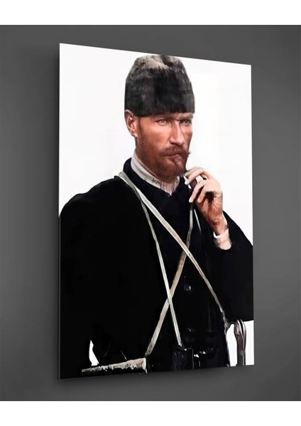Mustafa Kemal Atatürk Portresi Beyaz Fon Cam Tablo