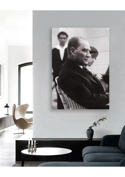 Siyah Beyaz Atatürk Dikey Cam Tablo fırsatları