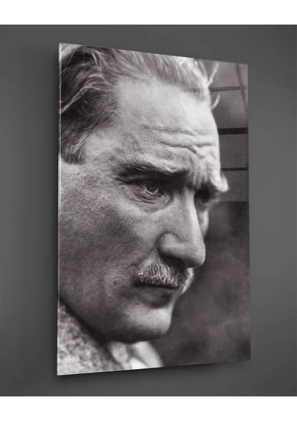 Siyah Beyaz Atatürk Portresi Cam Tablo