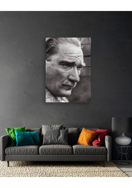 Siyah Beyaz Atatürk Portresi Cam Tablo fiyatları