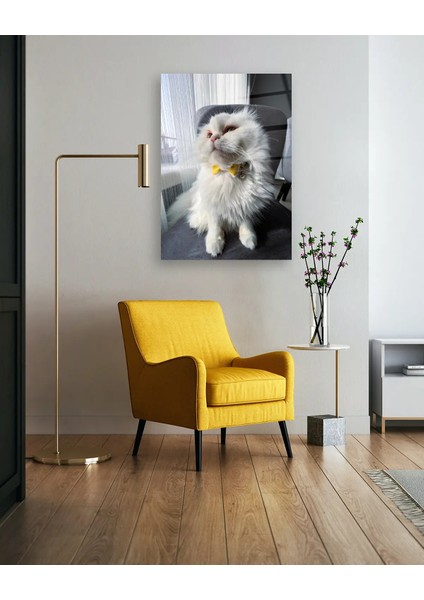 Sarı Papyonlu Beyaz Kedi Cam Tablo fırsatları
