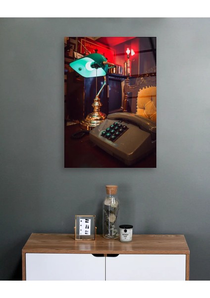 Masa Lambası ve Antika Telefon Cam Tablo fırsatları