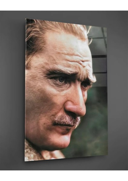 Renkli Atatürk Portresi Cam Tablo