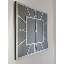 Ayna Denizi Silver Quare Smoked Model Gümüş Füme Renk 60 Cm x 60 Cm Dekoratif Aynalı Duvar Saati