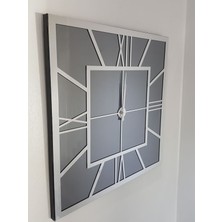 Ayna Denizi Silver Quare Smoked Model Gümüş Füme Renk 60 Cm x 60 Cm Dekoratif Aynalı Duvar Saati