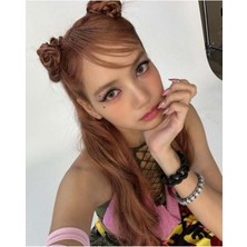 Lisa Blackpink  Defter 1 Adet Özel Tasarım A4 Boyutu 21*29 cm Telli Kareli Büyük Boy Defter