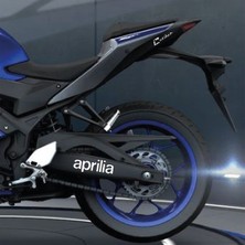 Motiker Aprilla Yazılı Beyaz Arka Maşa Sticker Etiket Modeli