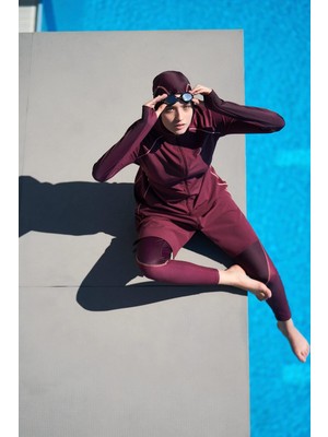 Performans Serisi Petek Doku Detaylı Mürdüm 4 Parça Tesettür Mayo Takımı H-Per 50