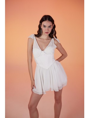 Holly Lolly Çıkarılabilir Korseli Gloplu Mini Şifon Fiona Elbise Beyaz