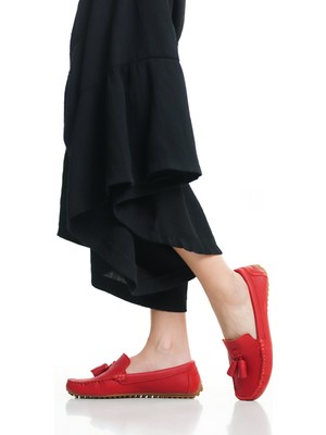 Mubiano 201-KR Hakiki Deri Püsküllü  Oval Burunlu Kadın Kırmızı Babet & Loafer Ayakkabı
