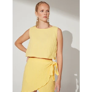 Bisiklet Yaka Armürlü Sarı Kadın Bluz FAVE