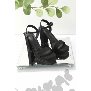 Mat Siyah Saten  Kadın Klasik Topuklu Ayakkabı K05215161438