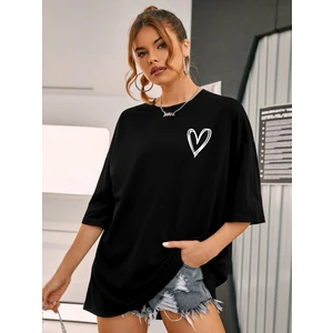 DAXİS Sportwear Company Kadın Küçük Kalp Baskılı Oversize Tshirt Daxis Sportwear Company