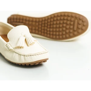 Hakiki Deri 201-BJ Püsküllü Oval Burunlu Kadın Bej Babet & Loafer Ayakkabı