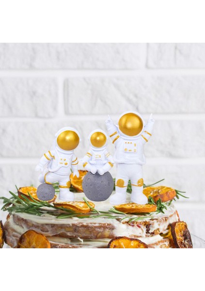 3 Adet Pvc Astronot Heykel Süsleri Masa Tv Raf Tatil Hediyeleri Altın (Yurt Dışından) modelleri