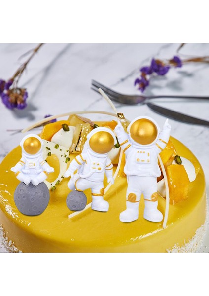 3 Adet Pvc Astronot Heykel Süsleri Masa Tv Raf Tatil Hediyeleri Altın (Yurt Dışından) indirimleri